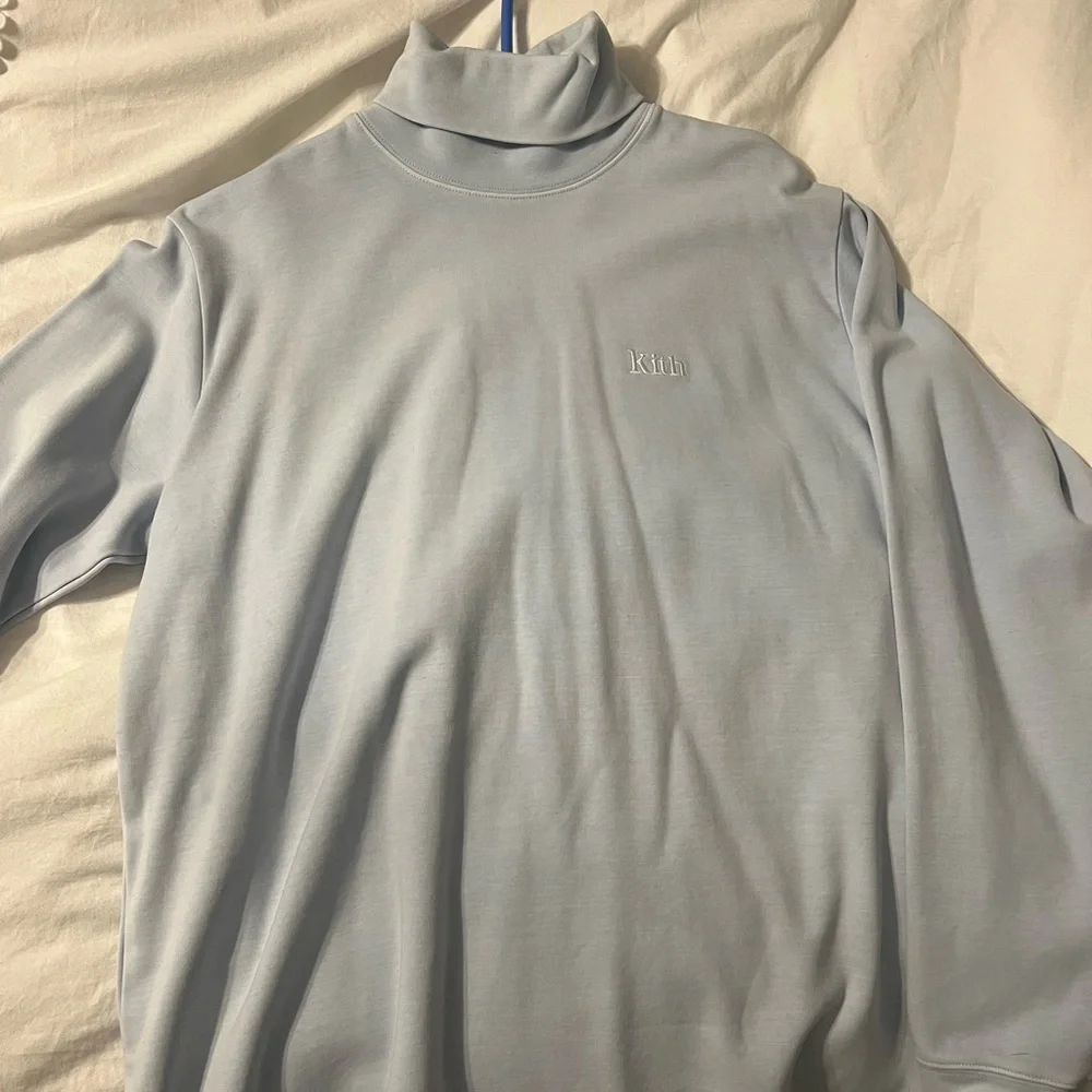 KITH Men Crystal Wash Turtleneck- Avalanche - Picture 3 of 6